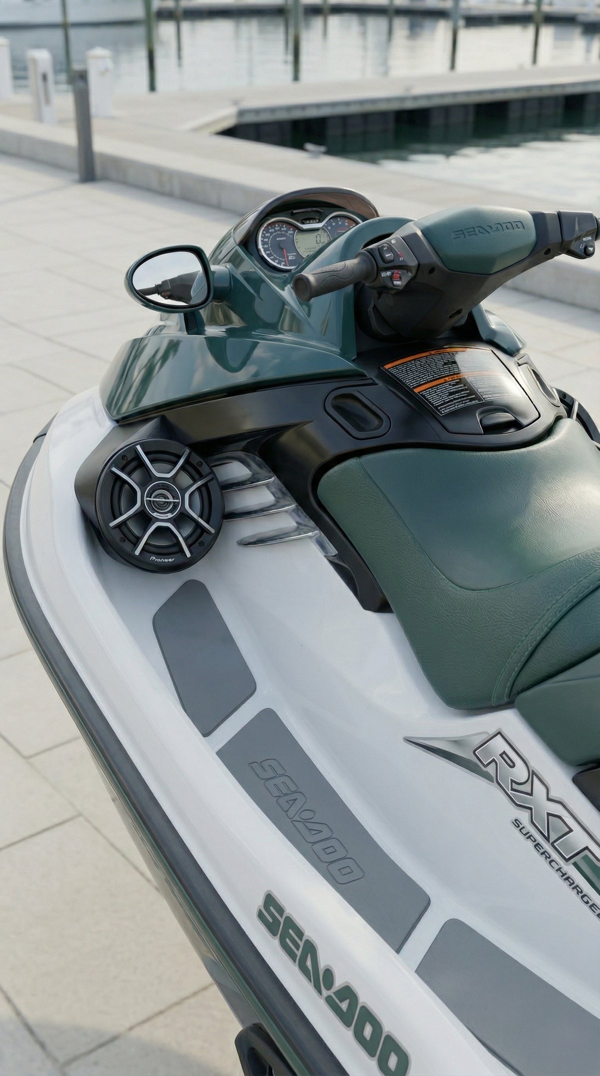 Boîtiers de haut-parleurs et de système audio Sea-Doo RXT 2007 6,5"